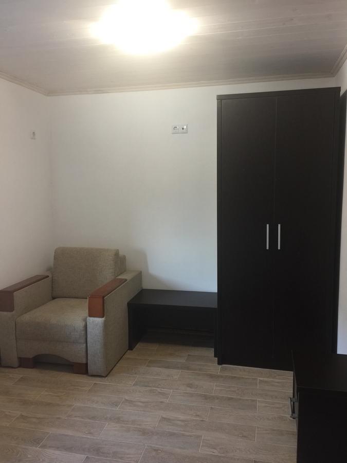 Mini-Hotel Megora Rakhiv Exterior photo